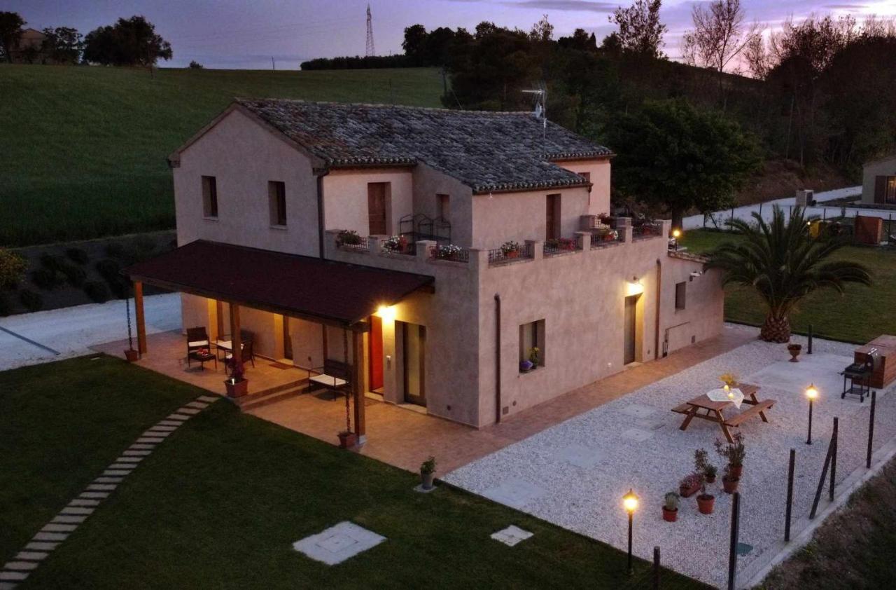 Casa Montefiore 13 Girasoli Lt Nella Tranquilla Campagna Marchigiana Ancona Ngoại thất bức ảnh