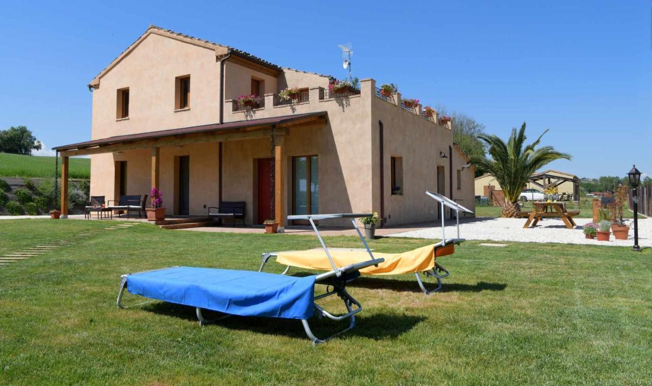 Casa Montefiore 13 Girasoli Lt Nella Tranquilla Campagna Marchigiana Ancona Ngoại thất bức ảnh